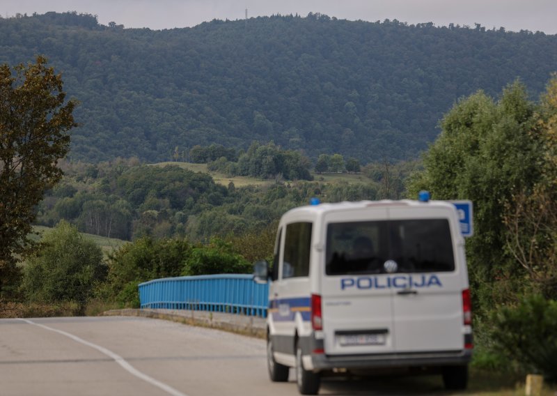 U BiH kod uhićenih migranata pronađen pištolj. Jesu li povezani s pucnjavom na hrvatskoj granici?