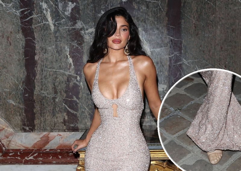 Kakve su ovo cipele? Kylie Jenner iznenadila bizarnim modelom obuće