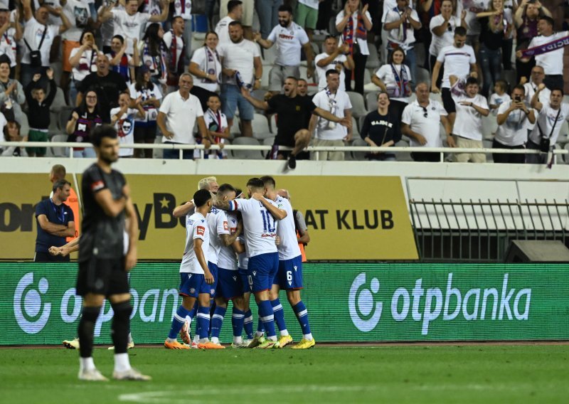 Hajduk svladao Dinamo i preuzeo prvo mjesto! Pogledajte gol Sahitija za erupciju na Poljudu