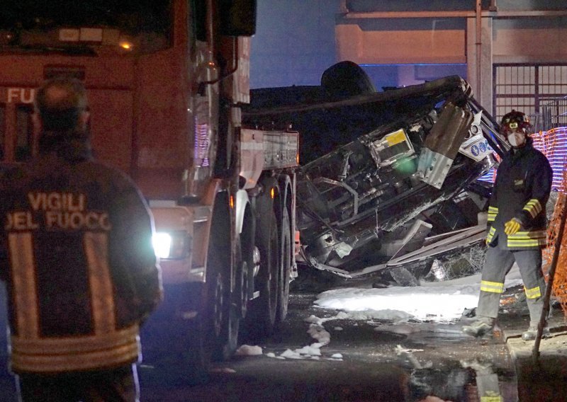 Oglasilo se tužiteljstvo: Troje pod istragom zbog autobusne nesreće kod Venecije