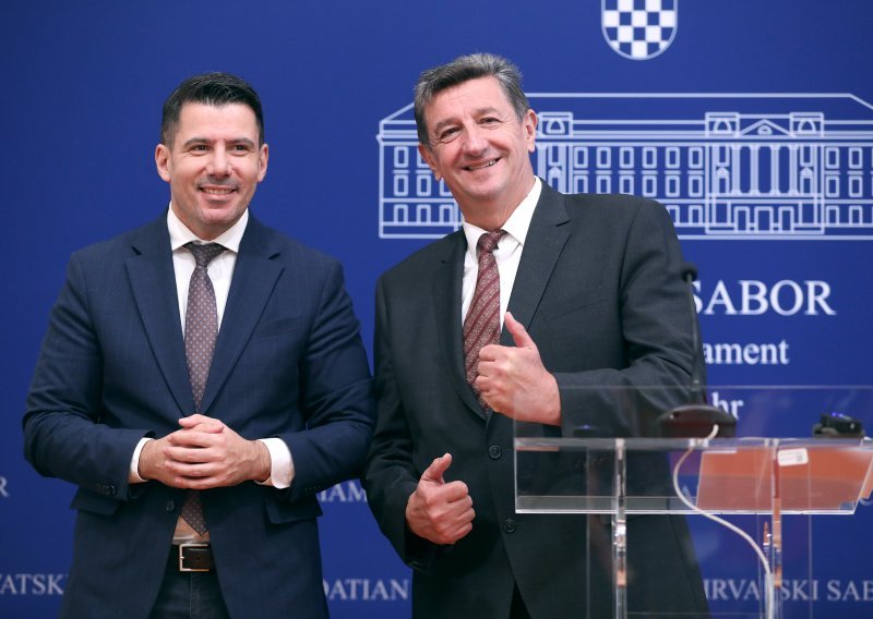 Grmoja i Sačić likuju: Pobjeda oporbe, vladajući moraju raspraviti ilegalne migracije