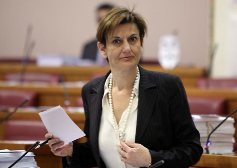 Ministrica Dalić pobrojala 547 nameta, evo koliko nas oni stoje