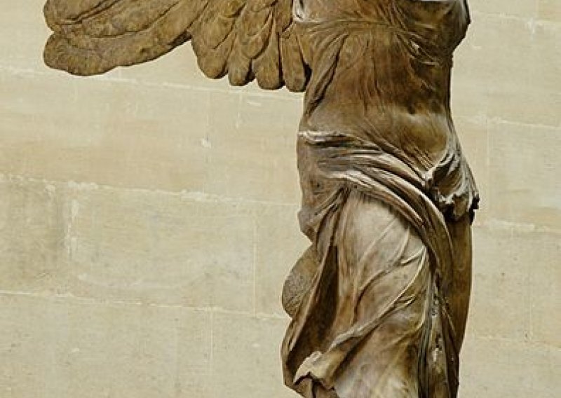 Krilata pobjeda ponovno u Louvreu