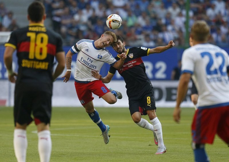 Domaći debakl Stuttagrta, Köln 'preokrenuo' HSV