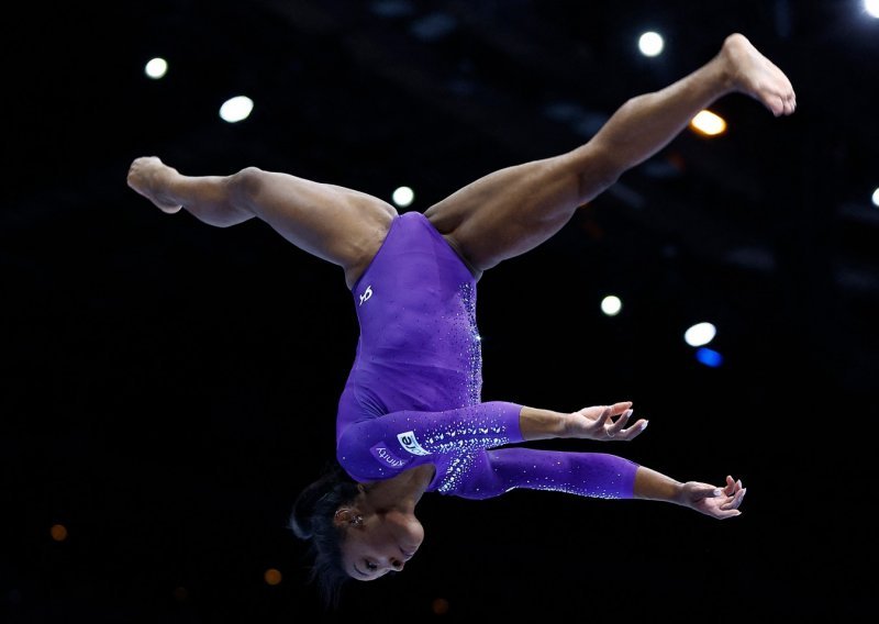 Još dva zlata za neponovljivu Simone Biles koja je slavila na gredi i tlu