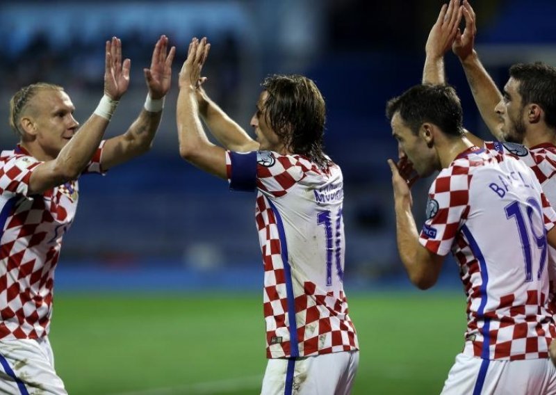 Modrić, Mandžo i Ćorluka za stolom sa Šukerom; pao konačan dogovor