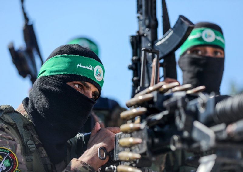 Izrael: Imamo dokaze da je Iran ima prste u Hamasovu napadu!