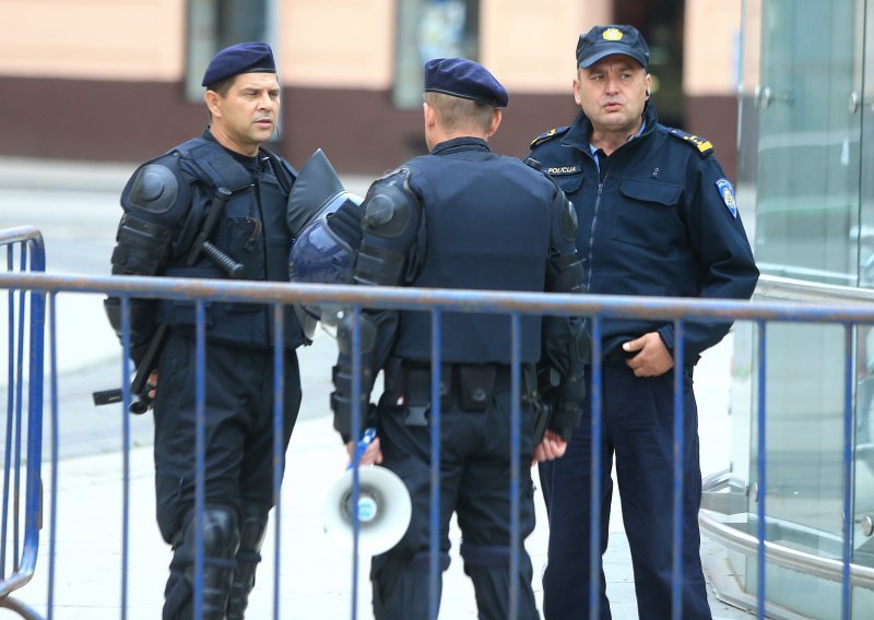 I policija se oglasila uoči utakmice Hrvatske u Osijeku: Snimat ćemo vas!