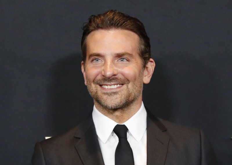 Bradley Cooper želi u novu vezu: 'Ona je baš njegov tip'