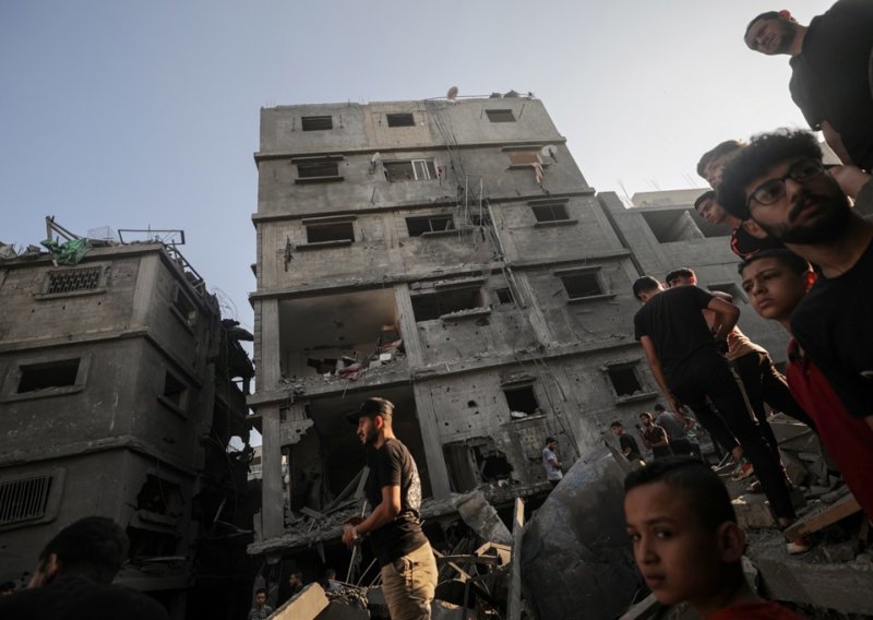 Oko 340.000 od 2,3 milijuna stanovnika Pojasa Gaze raseljeno je zbog rata