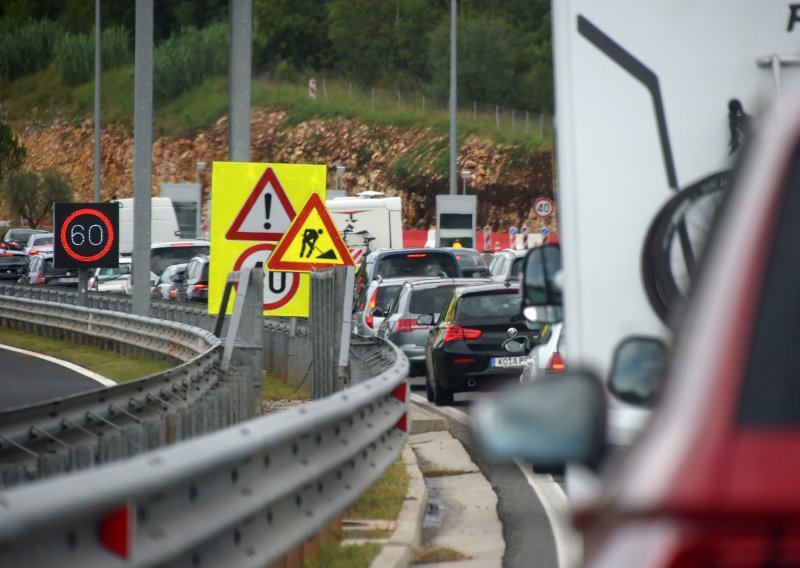 HAK: Zbog nesreća kolone na zagrebačkoj obilaznici i na A4 od Sesveta prema Zagrebu