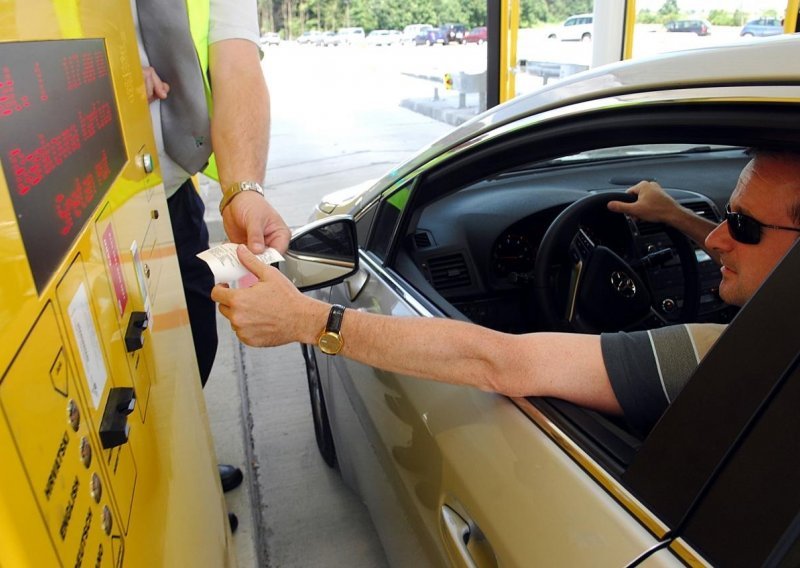 Od jutros skuplja vožnja autocestom, na ENC-u još popusti, ali ne zadugo toliki