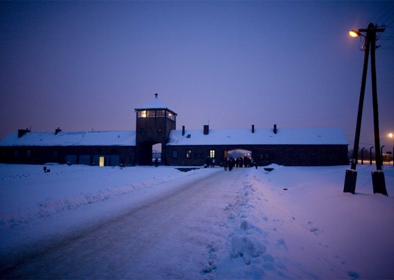 Central Holocaust commemoration ceremony held in Zagreb