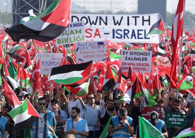 Masovni prosvjedi u arapskim zemljama nakon bombardiranja bolnice u Gazi