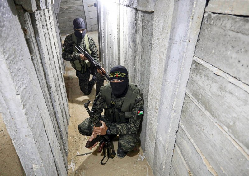 IDF objavio snimke: 'Otkriveno još dijelova Hamasovog sustava tunela ispod Al Šife'