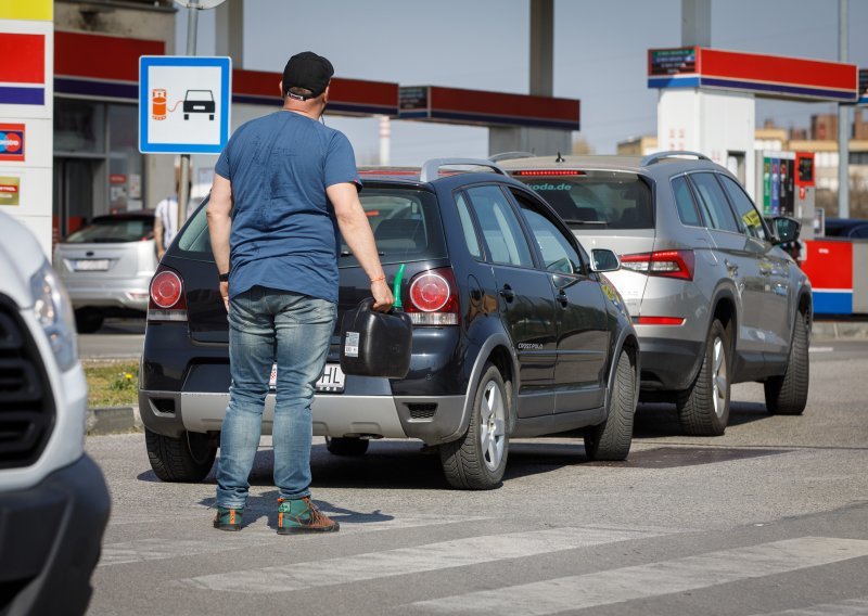 Cijene goriva padaju idući tjedan, evo za koliko