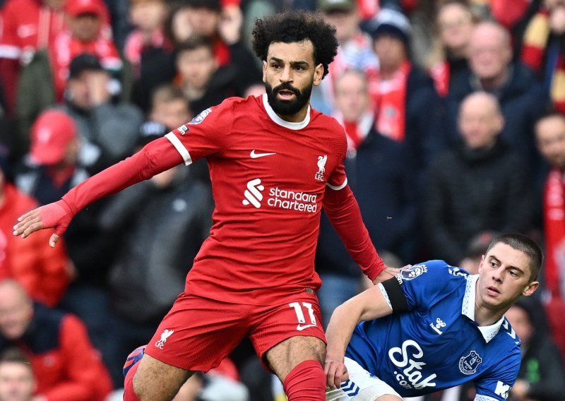 Liverpool je s igračem više tek u završnici Merseyside derbija slomio Everton