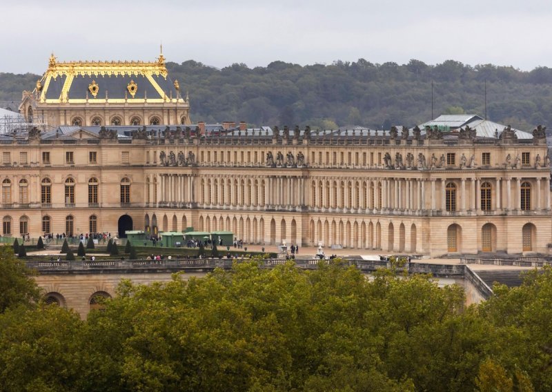 Versailles već sedmi put evakuiran zbog sigurnosne prijetnje