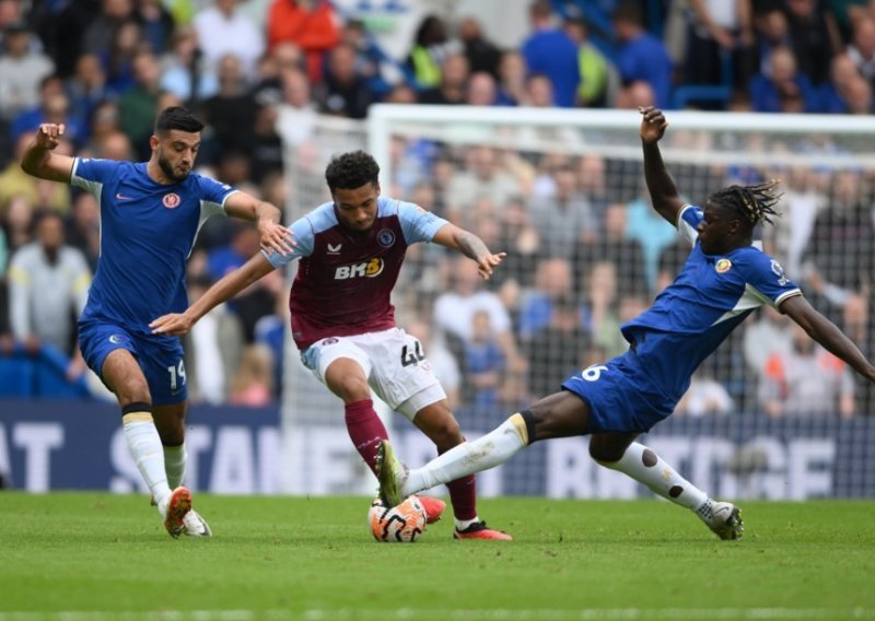 Aston Villa razbila 'čekićare' uz dva gola Douglasa Luiza