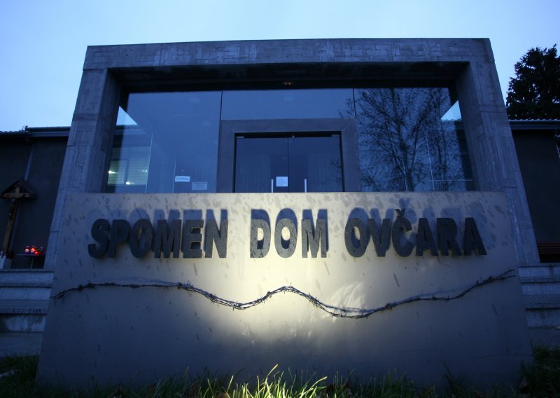Spomen-dom Ovčara pod zalogom Croatia banke