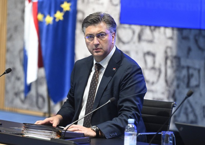 Plenković u Bakuu o jačanju ekonomske suradnje, Karabahu i razminiranju