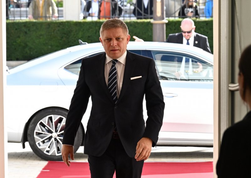 Novi slovački premijer stupio na dužnost. Prekida se vojna pomoć Ukrajini?