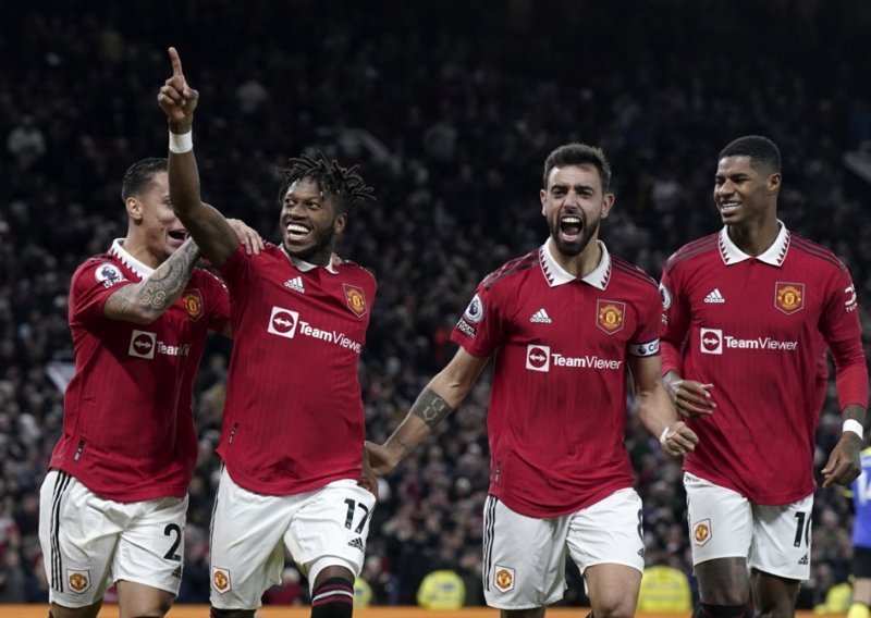 Manchester United ostvario rekordan prihod od 744 milijuna eura, a ipak je u minusu