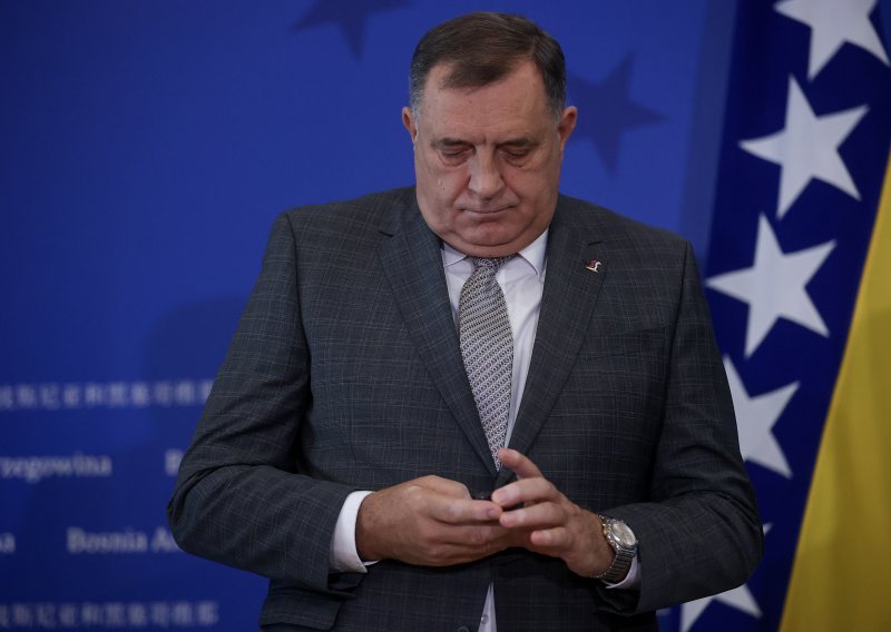Suđenje Dodiku 22. studenog, on prije toga ide Putinu