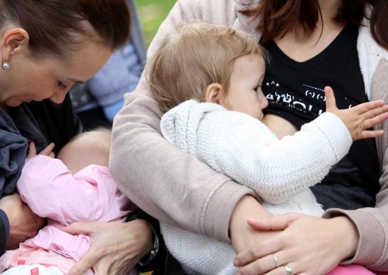 Nijemci nemaju ništa protiv dojenja na javnom mjestu