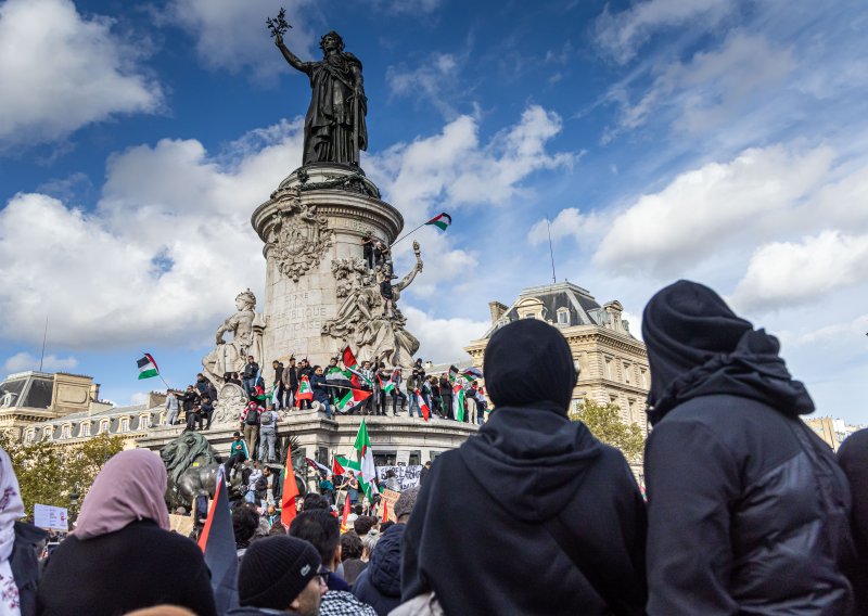Pariz opet na ulicama u znak podrške Palestini: Traži se hitan prekid vatre