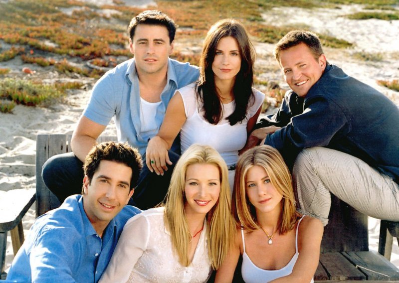 Čuvena petorka iz 'Prijatelja' oglasila se o smrti svog Chandlera: 'Mi smo obitelj'
