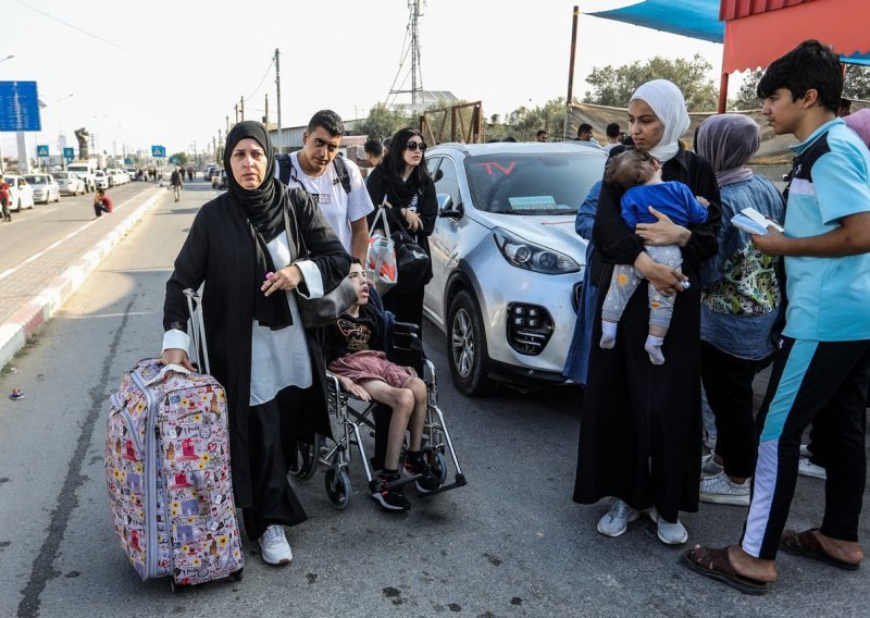 Još 500 stranaca prešlo iz Gaze u Egipat