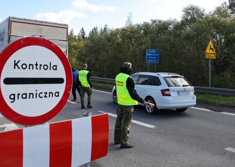 Poljska produljila privremene kontrole na granici sa Slovačkom