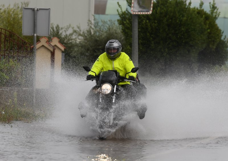 HAK: Nesreća na A4 između odmorišta Sesvete i čvora Sv. Helena