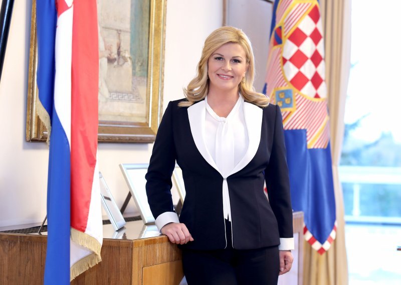 Grabar-Kitarović kanadskim Hrvatima tumačila reformu školstva