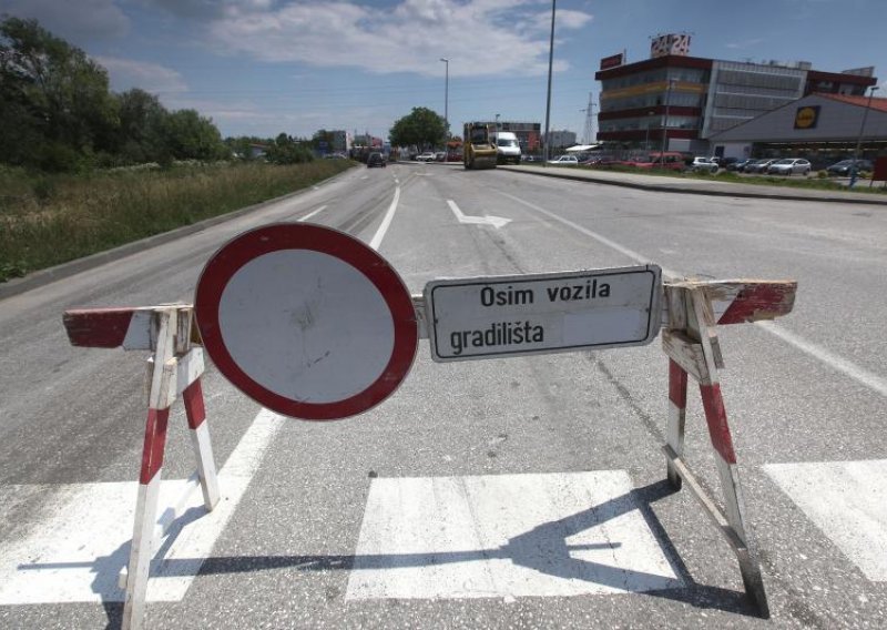 Do ponedjeljka zatvoren zapadni kolnik Heinzelove ulice