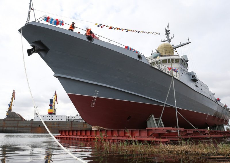 Ukrajina raketom uništila ruski ratni brod na Krimu