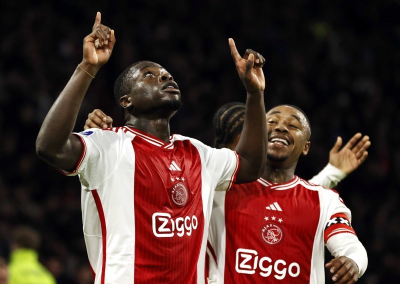 Ajaxu se ovo još nije dogodilo u sezoni; Šutalu svih 90, Sosi zadnjih 7 minuta