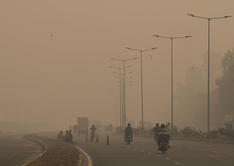 U New Delhiju uvode vožnju 'par-nepar': Kvaliteta zraka u 'teškoj' kategoriji