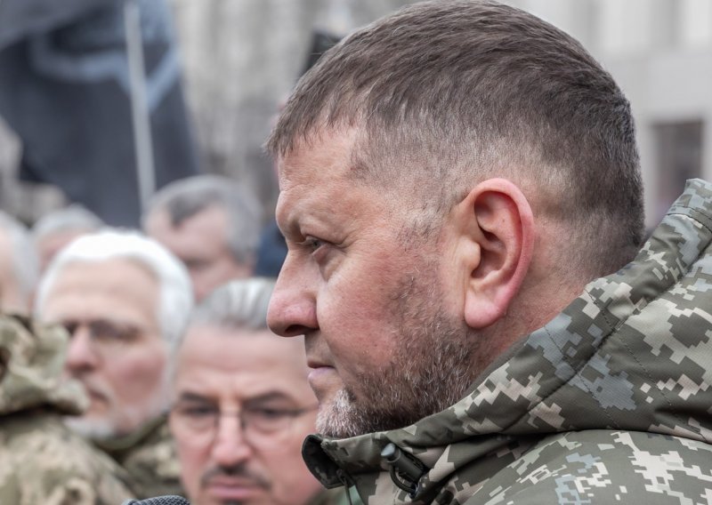 Pomoćnik ukrajinskog generala poginuo u bizarnoj eksploziji poklon-bombe!?