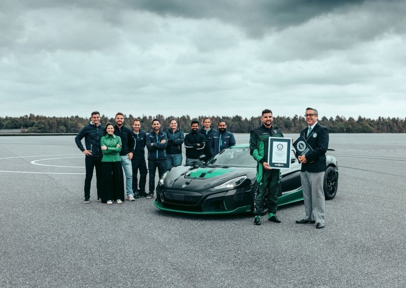 Rimac Nevera oborila Guinnessov rekord: Postala je najbrži auto koji ide u rikverc!