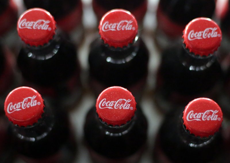 Još dva velika trgovačka lanca povlače Coca-Colu od pola litre