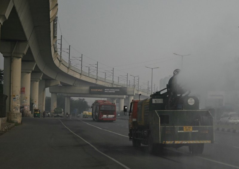 Indijski znanstvenici nadaju se da će 'sijanjem oblaka' očistiti zrak u New Delhiju