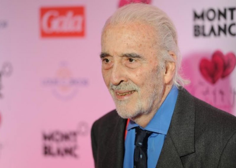 Umro je slavni filmski negativac Christopher Lee