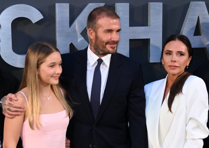 Slavlje Victorije Beckham okupilo je javnosti nepoznate članove njezine obitelji