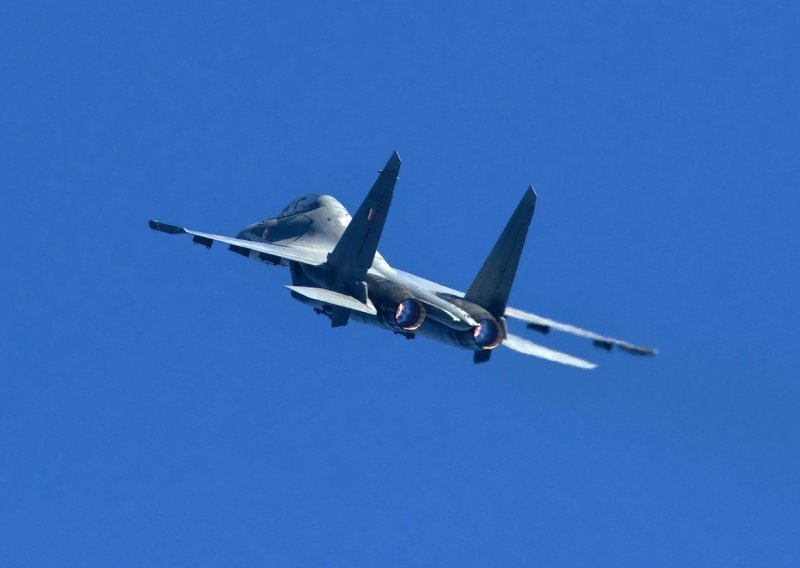 Rusija i Indija će zajednički proizvoditi oružje za avione