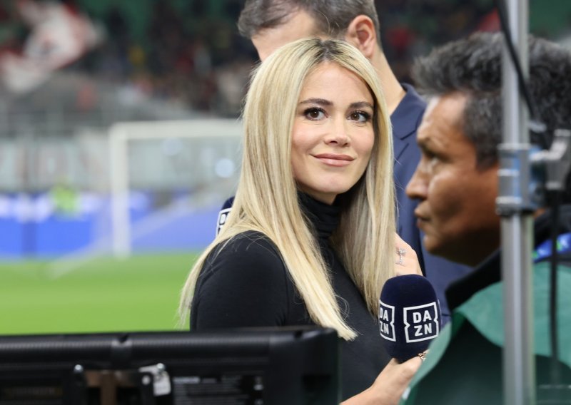 Diletta Leotta u društvu s našim nogometašem, svi pričaju o njegovom pogledu