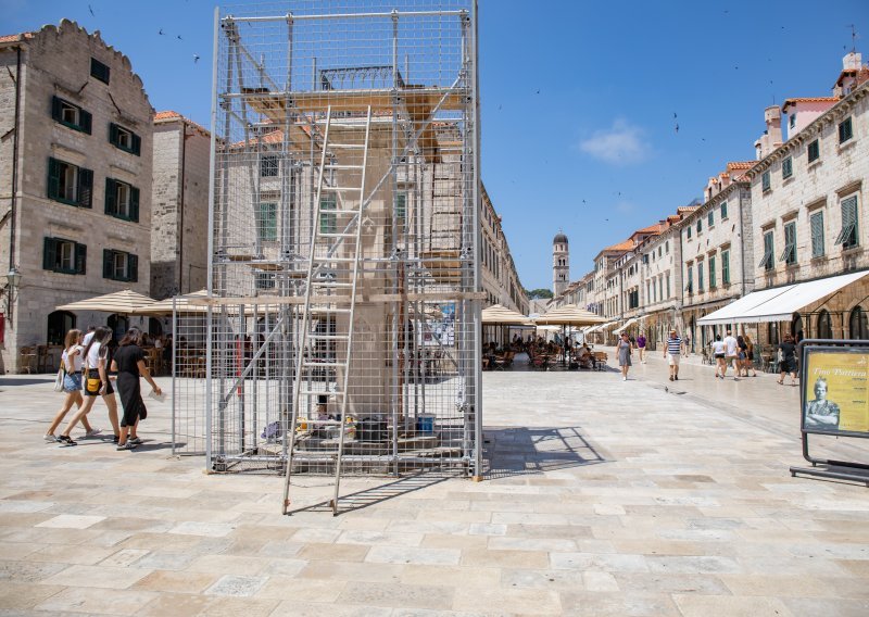 Neuspješno otpuštanje sile u središnjem trnu Orlandova stupa obavit će se strojno