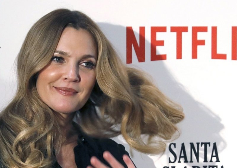 Ne brinu je bore: Drew Barrymore otkrila zašto izbjegava plastične operacije