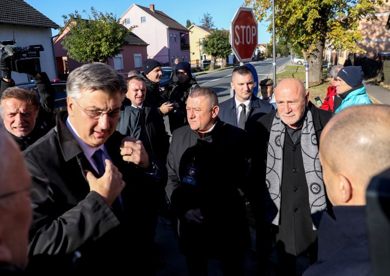 Plenković: Hrabrost branitelja obvezuje da štitimo dignitet Domovinskog rata